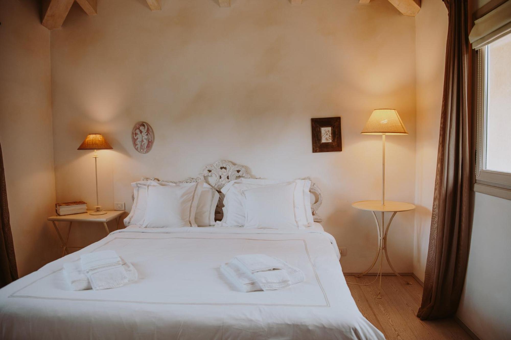 Relais De Charme Le Videlle Guest House Raffa Luaran gambar